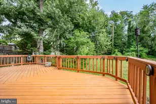 8003 Rockwood Ct, Springfield, VA 22153 - Photo 7