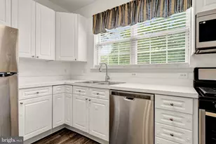 4200 Mozart Brigade Ln, Fairfax, VA 22030 - Photo 17