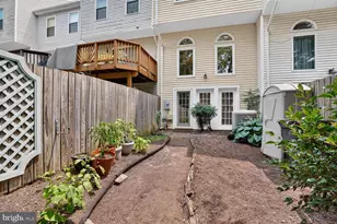 13906 Preacher Chapman Pl, Centreville, VA 20121 - Photo 27