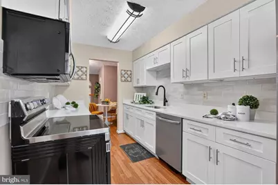 13906 Preacher Chapman Place, Centreville, VA 20121 - Photo 3