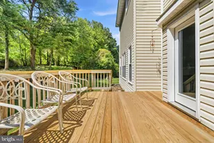 6914 Winter Ln, Annandale, VA 22003 - Photo 45