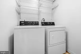 6914 Winter Ln, Annandale, VA 22003 - Photo 25