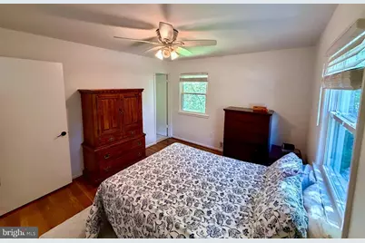 604 Yeonas Drive SW, Vienna, VA 22180 - Photo 11