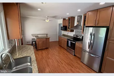 604 Yeonas Drive SW, Vienna, VA 22180 - Photo 5