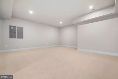 7505 Magarity Road, Falls Church, VA 22043 - Photo 57