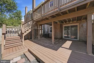 8074 Powderbrook Ln, Springfield, VA 22153 - Photo 5