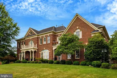 11042 Heathland Drive, Oakton, VA 22124 - Photo 7