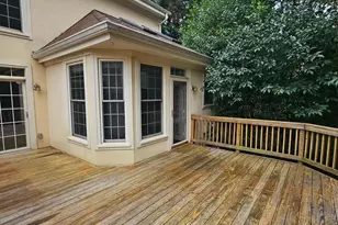 1369 Park Garden Ln, Reston, VA 20194 - Photo 7