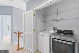 7843 Locust Leaf Ln, Alexandria, VA 22315 - Photo 29