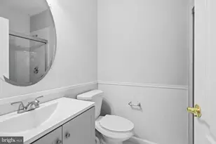 7843 Locust Leaf Ln, Alexandria, VA 22315 - Photo 35
