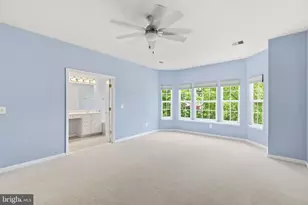 7843 Locust Leaf Ln, Alexandria, VA 22315 - Photo 21