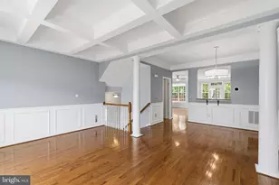7843 Locust Leaf Ln, Alexandria, VA 22315 - Photo 9