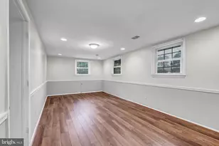 14715 Lock Dr, Centreville, VA 20120 - Photo 27