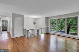 14715 Lock Dr, Centreville, VA 20120 - Photo 3
