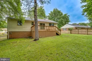 14715 Lock Dr, Centreville, VA 20120 - Photo 7