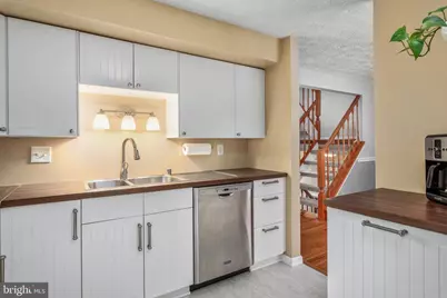 1120 Floyd Place, Herndon, VA 20170 - Photo 3