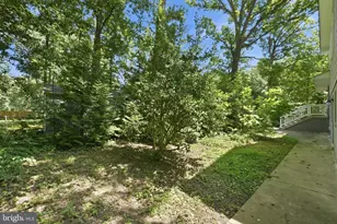 6814 Shrine Ct, Annandale, VA 22003 - Photo 29
