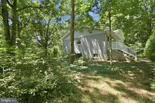 6814 Shrine Ct, Annandale, VA 22003 - Photo 31