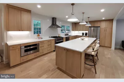 9051 Laurel Hill Court, Vienna, VA 22182 - Photo 5