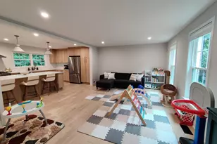 9051 Laurel Hill Ct, Vienna, VA 22182 - Photo 3