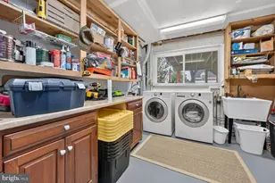 1240 Pine Hill Rd, McLean, VA 22101 - Photo 19
