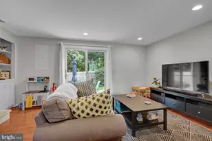 7576 Wood Mist Ln, Falls Church, VA 22043 - Photo 9