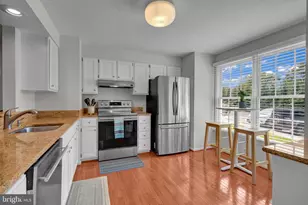 7576 Wood Mist Ln, Falls Church, VA 22043 - Photo 5