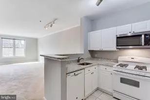 1645 International Dr, McLean, VA 22102 - Photo 9