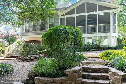 9525 Oak Stream Court, Fairfax Station, VA 22039 - Photo 13