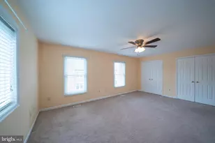 10168 Turnberry Pl, Oakton, VA 22124 - Photo 17