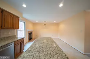 10168 Turnberry Pl, Oakton, VA 22124 - Photo 11