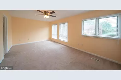 10168 Turnberry Place, Oakton, VA 22124 - Photo 13
