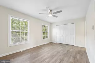 7403 Houndsbury Ct, Alexandria, VA 22315 - Photo 23