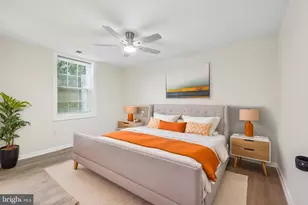 7403 Houndsbury Ct, Alexandria, VA 22315 - Photo 9