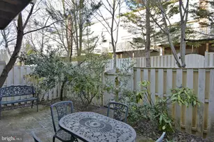 1809 Fawncrest Ct, Vienna, VA 22182 - Photo 21