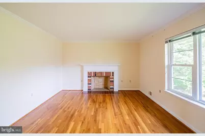 6608 Fairlawn Drive, McLean, VA 22101 - Photo 9