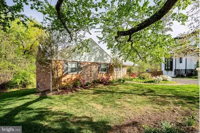 6608 Fairlawn Drive, McLean, VA 22101 - Photo 3