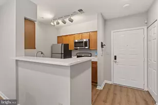 12919 Alton Square, Herndon, VA 20170 - Photo 9