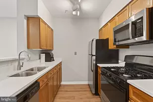 12919 Alton Square, Herndon, VA 20170 - Photo 5