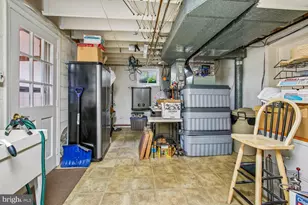 3332 Kaywood Dr, Falls Church, VA 22041 - Photo 43