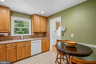 3332 Kaywood Dr, Falls Church, VA 22041 - Photo 13