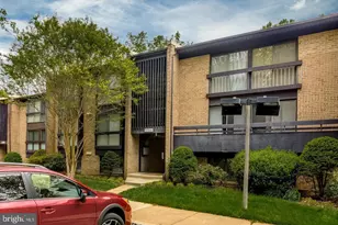 11564 Rolling Green Ct, Reston, VA 20191 - Photo 3