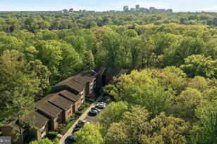 1534 Northgate Square, Reston, VA 20190 - Photo 17