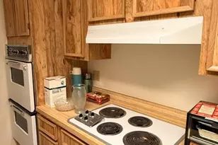 8370 Greensboro Dr, McLean, VA 22102 - Photo 3