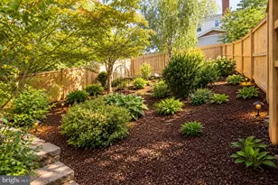 2708 Farmington Dr, Alexandria, VA 22303 - Photo 19