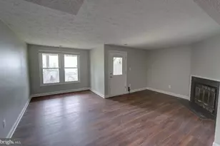 13826 Wakley Ct, Centreville, VA 20121 - Photo 17