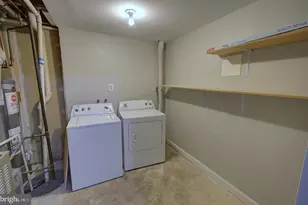 13826 Wakley Ct, Centreville, VA 20121 - Photo 21