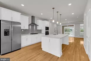 9340 Sweetbay Magnolia Ct, Fairfax, VA 22031 - Photo 19