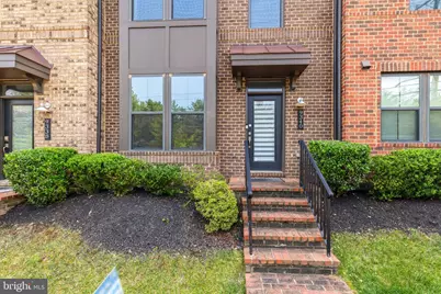 9340 Sweetbay Magnolia Court, Fairfax, VA 22031 - Photo 3