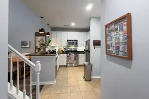 2665 Prosperity Ave, Fairfax, VA 22031 - Photo 9